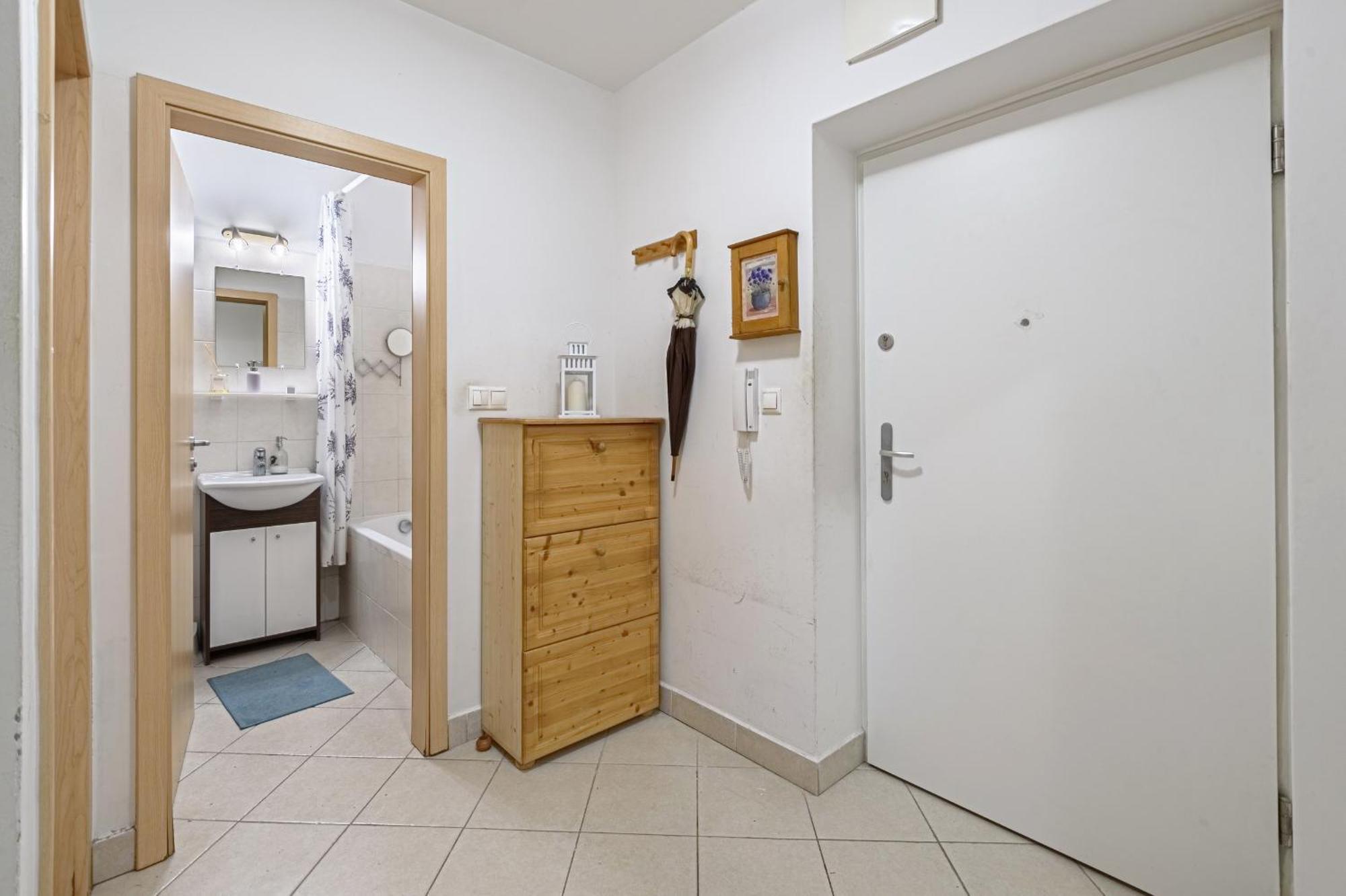 Modern New 2 Bedrooms 8th Floor *